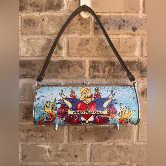 Little Earth Metal Fender Purse Rhinestone Heartbreakers Made in USA - Picture 3 of 10